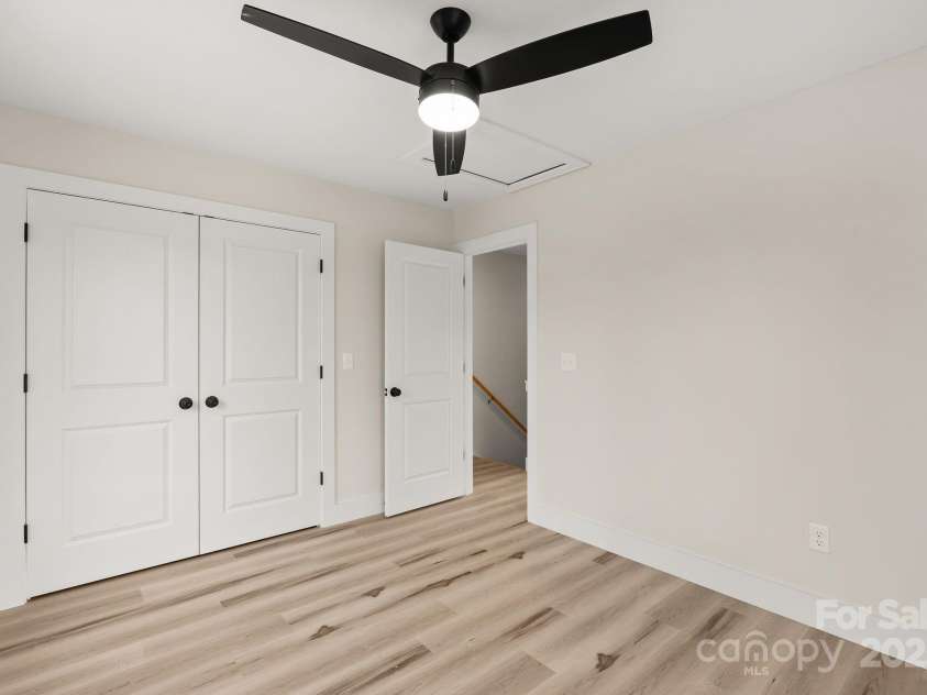 6 Selwyn Place, Asheville, NC 28806.  MLS# CAR4185915, YatesRealty ID 13366. Bedroom 3