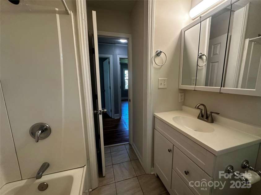 1119 Sanders Street, Rock Hill, SC 29732.  MLS# CAR4255242, YatesRealty ID 13368. FULL BATHROOM