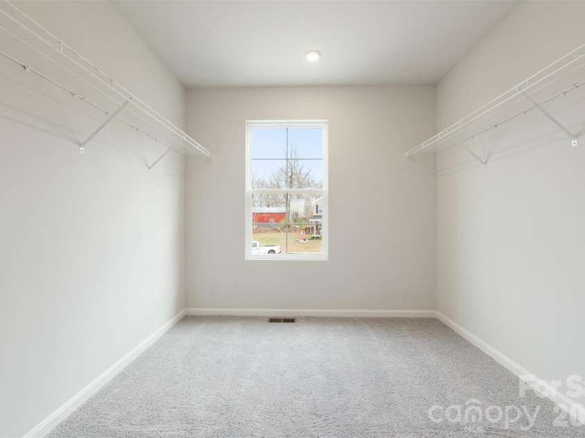 522 Tomlin Trail, Spartanburg, SC 29301.  MLS# CAR4358115, YatesRealty ID 13368. 