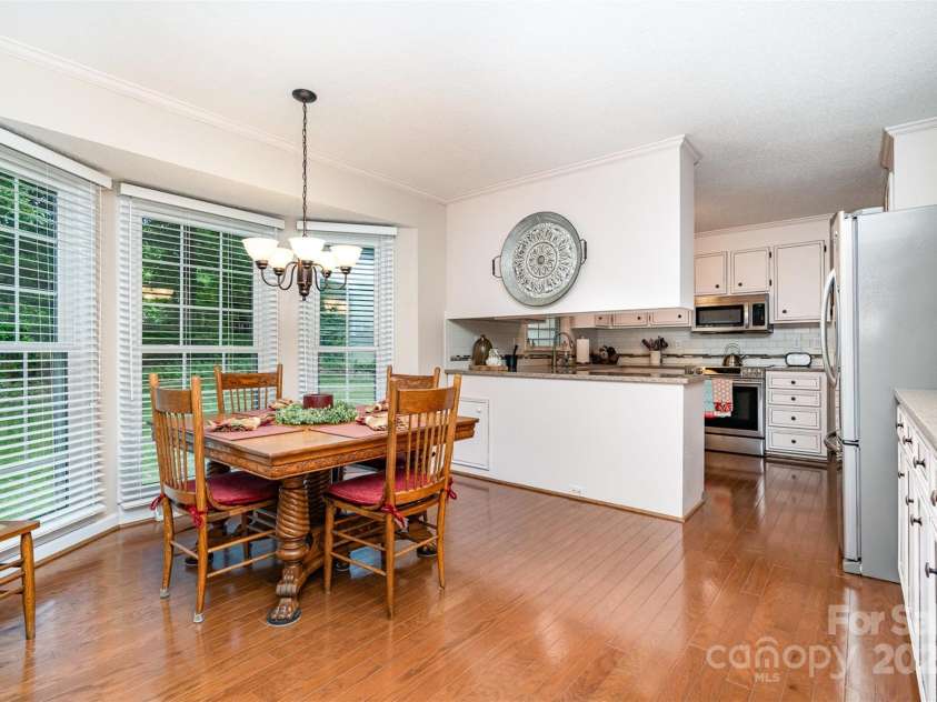 14027 Springwater Drive, Matthews, NC 28105.  MLS# CAR4256903, YatesRealty ID 13369. 