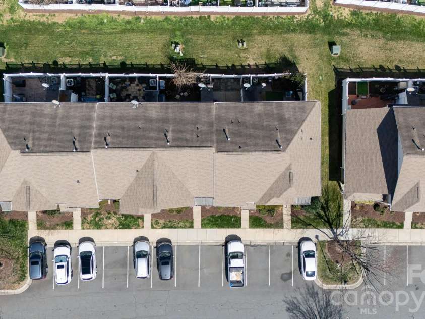 824 Gentlewinds Court, Fort Mill, SC 29708.  MLS# CAR4355817, YatesRealty ID 13369. 