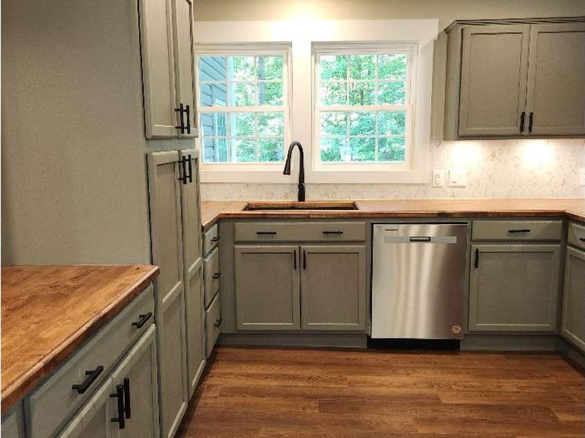 283 Robin Drive, Marion, NC 28752.  MLS# CAR4273770, YatesRealty ID 1337. 