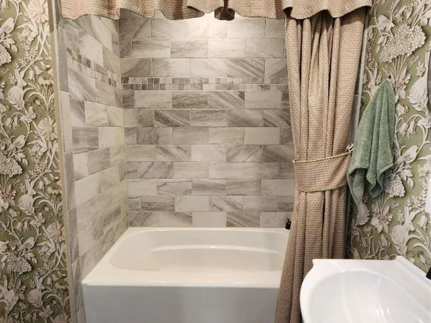 283 Robin Drive, Marion, NC 28752.  MLS# CAR4273770, YatesRealty ID 1337. 