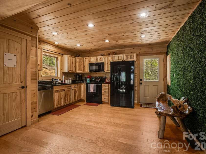 67/69 Flat Top Mountain Road, Fairview, NC 28730.  MLS# CAR4218897, YatesRealty ID 1337. 