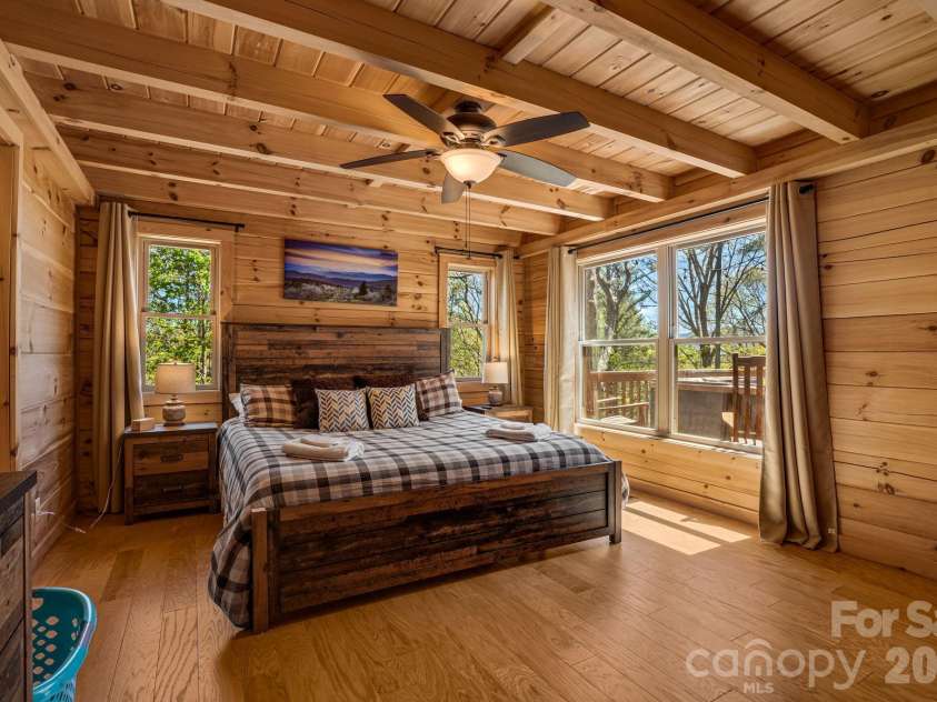 67/69 Flat Top Mountain Road, Fairview, NC 28730.  MLS# CAR4218897, YatesRealty ID 1337. 