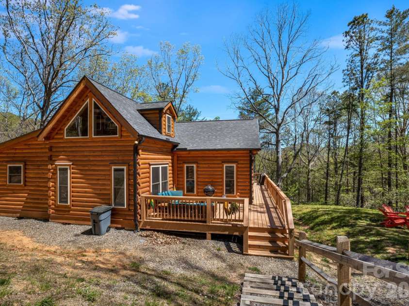 67/69 Flat Top Mountain Road, Fairview, NC 28730.  MLS# CAR4218897, YatesRealty ID 1337. 