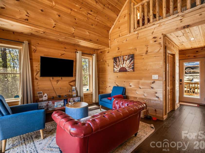 67/69 Flat Top Mountain Road, Fairview, NC 28730.  MLS# CAR4218897, YatesRealty ID 1337. 