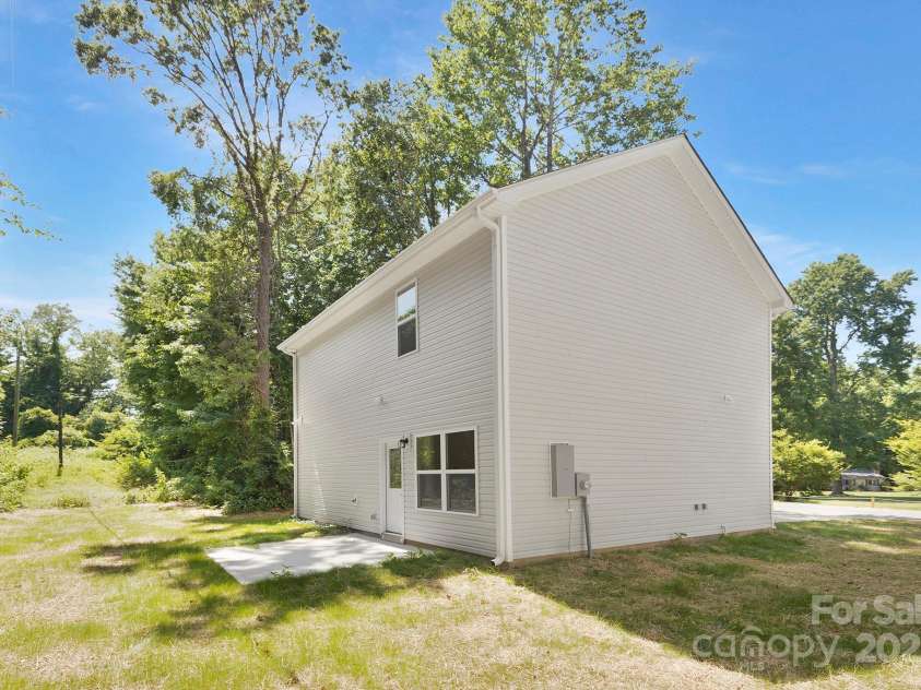 114 I K Beatty Street, Charlotte, NC 28214.  MLS# CAR4219408, YatesRealty ID 13370. Representation