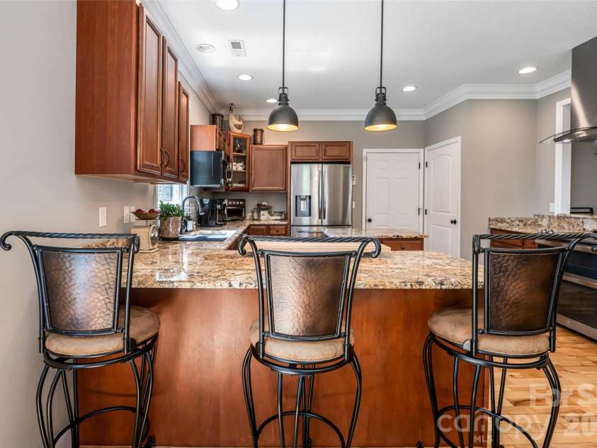 44 Cherry Ridge Lane, Weaverville, NC 28787.  MLS# CAR4369834, YatesRealty ID 13370. 