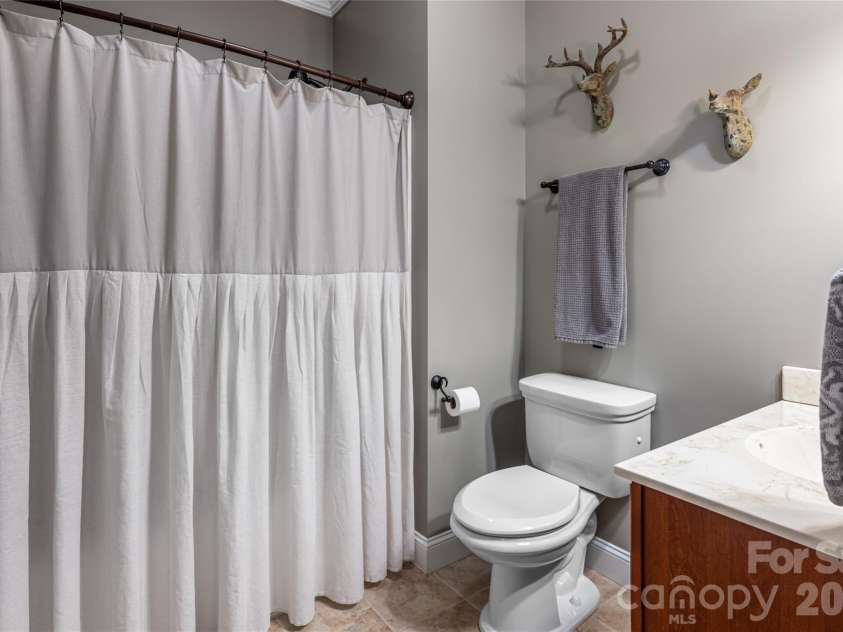 44 Cherry Ridge Lane, Weaverville, NC 28787.  MLS# CAR4369834, YatesRealty ID 13370. 