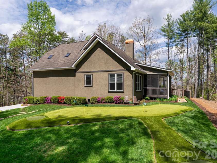 44 Cherry Ridge Lane, Weaverville, NC 28787.  MLS# CAR4369834, YatesRealty ID 13370. 