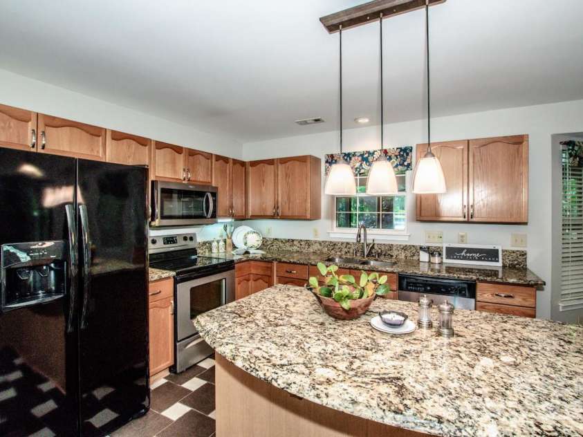 292 Rose Street, Mooresville, NC 28117.  MLS# CAR4257617, YatesRealty ID 13371. 