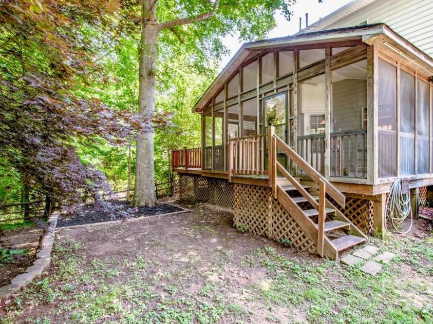 292 Rose Street, Mooresville, NC 28117.  MLS# CAR4257617, YatesRealty ID 13371. 