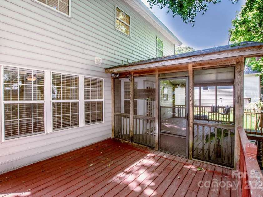 292 Rose Street, Mooresville, NC 28117.  MLS# CAR4257617, YatesRealty ID 13371. 