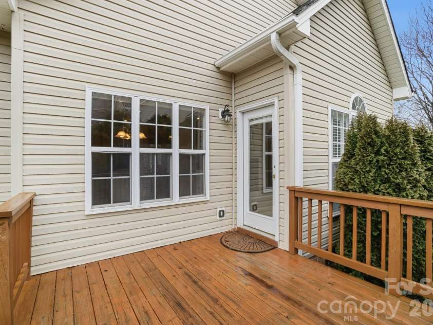 7125 Sedgebrook Drive, Stanley, NC 28164.  MLS# CAR4352083, YatesRealty ID 13372. 