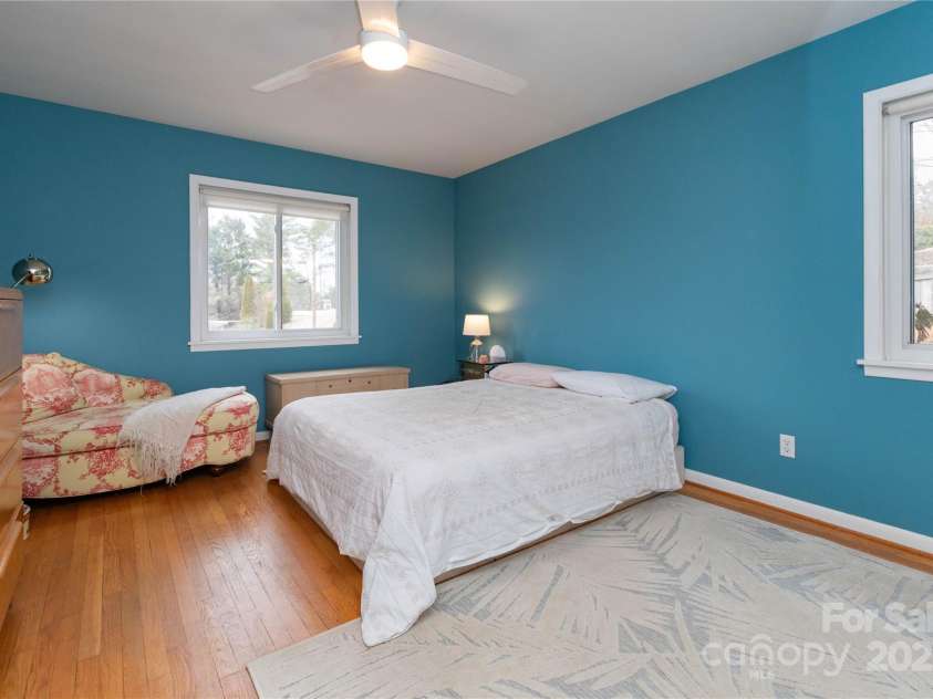 3 Quail Cove Road, Asheville, NC 28804.  MLS# CAR4238049, YatesRealty ID 13373. 