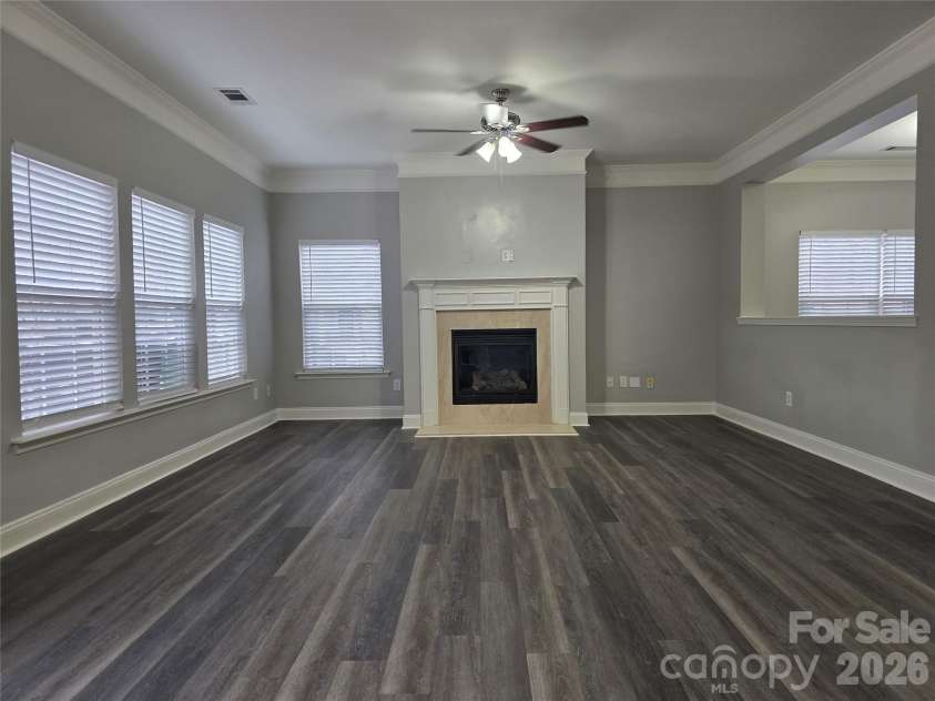 9525 Durness Drive, Charlotte, NC 28278.  MLS# CAR4352635, YatesRealty ID 13376. 