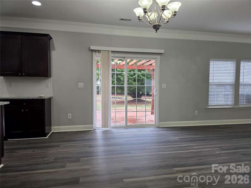 9525 Durness Drive, Charlotte, NC 28278.  MLS# CAR4352635, YatesRealty ID 13376. 