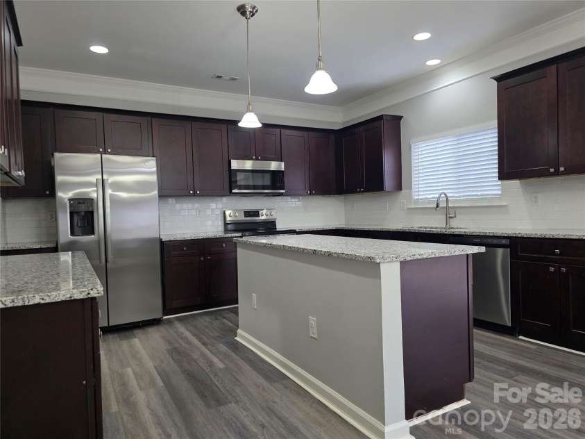 9525 Durness Drive, Charlotte, NC 28278.  MLS# CAR4352635, YatesRealty ID 13376. 