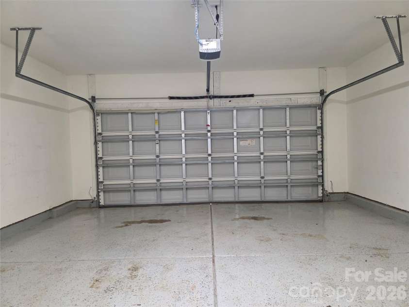 9525 Durness Drive, Charlotte, NC 28278.  MLS# CAR4352635, YatesRealty ID 13376. 