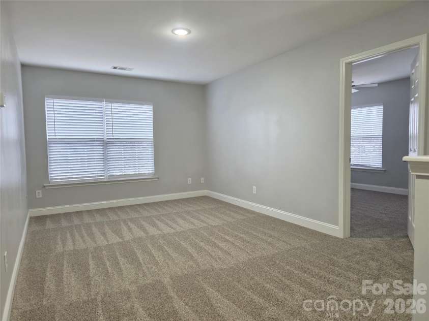 9525 Durness Drive, Charlotte, NC 28278.  MLS# CAR4352635, YatesRealty ID 13376. 
