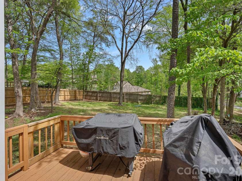 10203 Rockwood Road, Charlotte, NC 28215.  MLS# CAR4367546, YatesRealty ID 13377. 