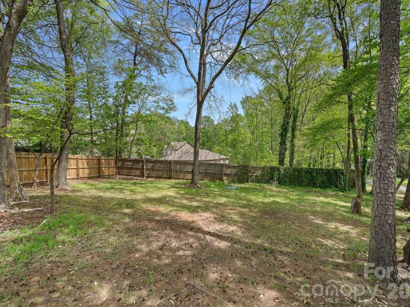 10203 Rockwood Road, Charlotte, NC 28215.  MLS# CAR4367546, YatesRealty ID 13377. 