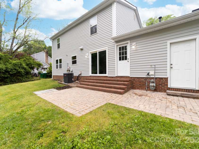 616 Silversmith Lane, Charlotte, NC 28270.  MLS# CAR4249533, YatesRealty ID 13377. 