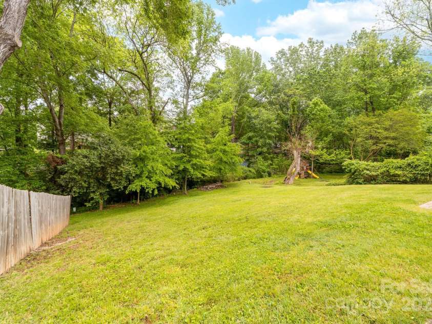 616 Silversmith Lane, Charlotte, NC 28270.  MLS# CAR4249533, YatesRealty ID 13377. 