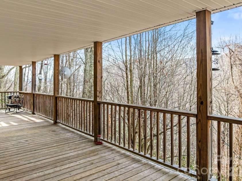 842 Grouse Road, Clyde, NC 28721.  MLS# CAR4326443, YatesRealty ID 13378. 