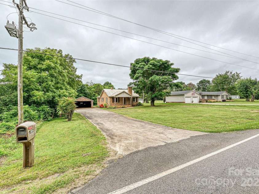1212 Salem Church Road, Lincolnton, NC 28092.  MLS# CAR4279643, YatesRealty ID 1338. 