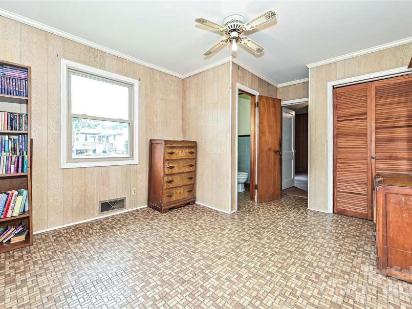 1212 Salem Church Road, Lincolnton, NC 28092.  MLS# CAR4279643, YatesRealty ID 1338. Bedroom