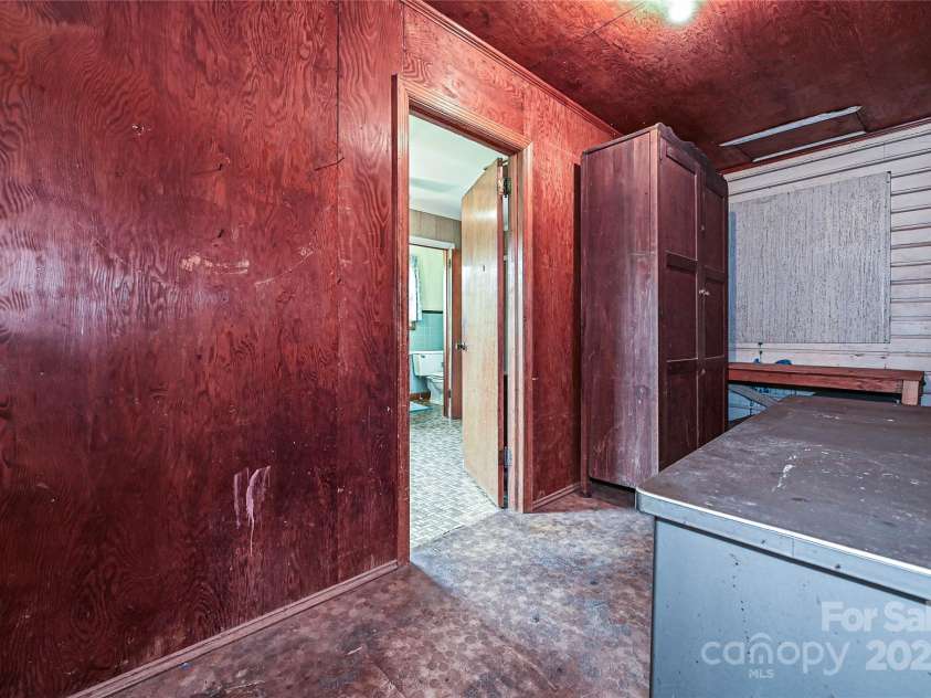 1212 Salem Church Road, Lincolnton, NC 28092.  MLS# CAR4279643, YatesRealty ID 1338. Rear Hallway