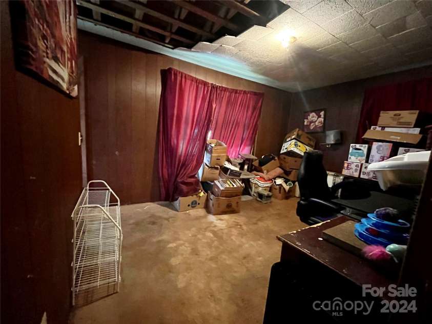 200 Osborn Knob Road, Marion, NC 28752.  MLS# CAR4162170, YatesRealty ID 1338. 