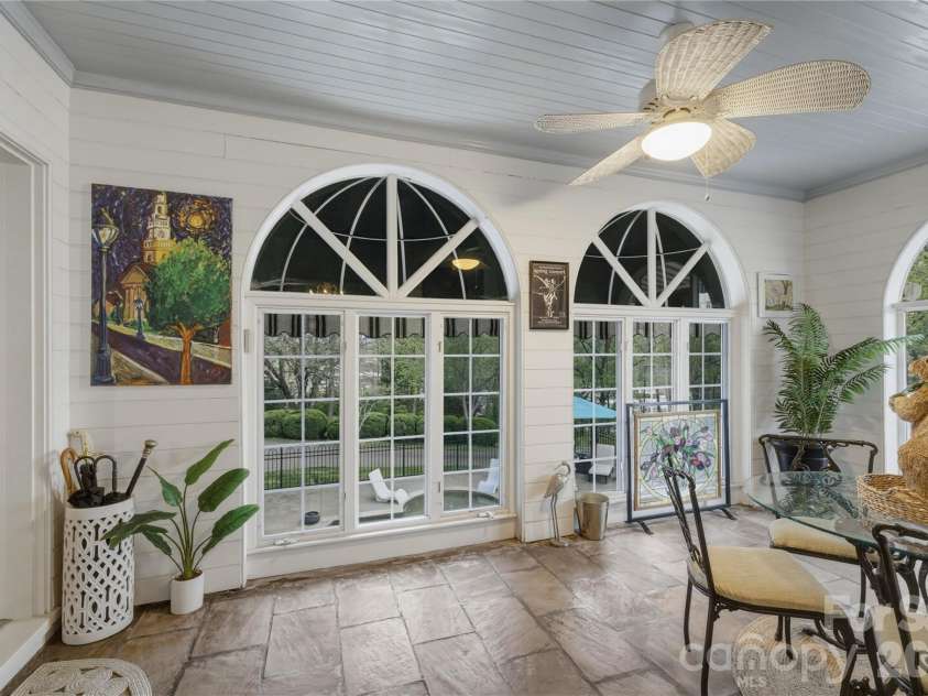 401 Highland Avenue, Lenoir, NC 28645.  MLS# CAR4357182, YatesRealty ID 13380. 