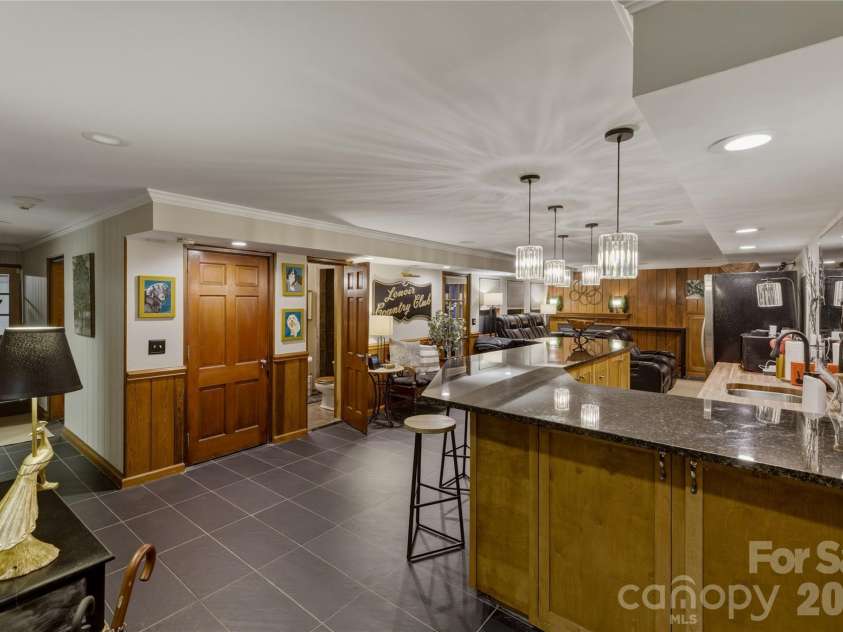 401 Highland Avenue, Lenoir, NC 28645.  MLS# CAR4357182, YatesRealty ID 13380. 