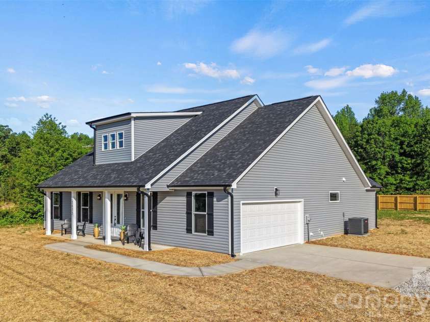 5655 Barrier Road, Concord, NC 28025.  MLS# CAR4369057, YatesRealty ID 13381. 