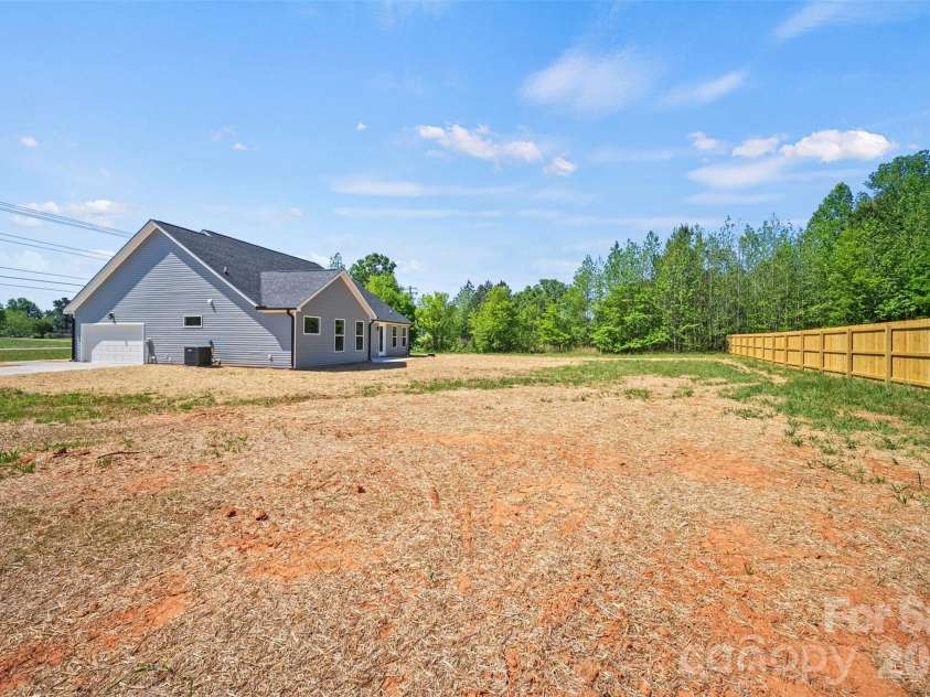 5655 Barrier Road, Concord, NC 28025.  MLS# CAR4369057, YatesRealty ID 13381. 