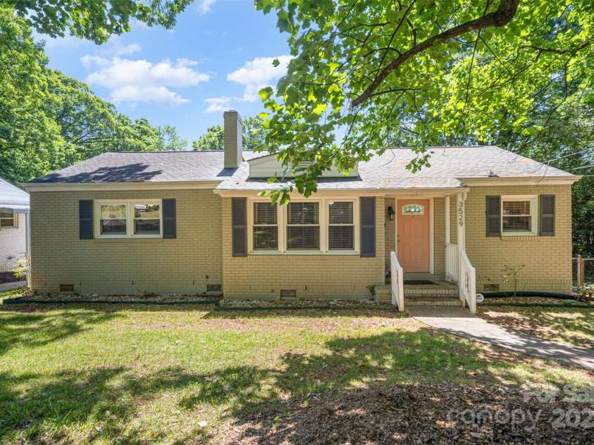3529 Trent Street, Charlotte, NC 28209.  MLS# CAR4254262, YatesRealty ID 13382. 