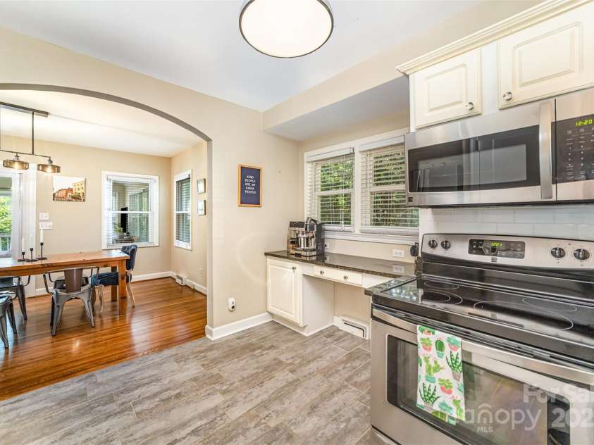 3529 Trent Street, Charlotte, NC 28209.  MLS# CAR4254262, YatesRealty ID 13382. 