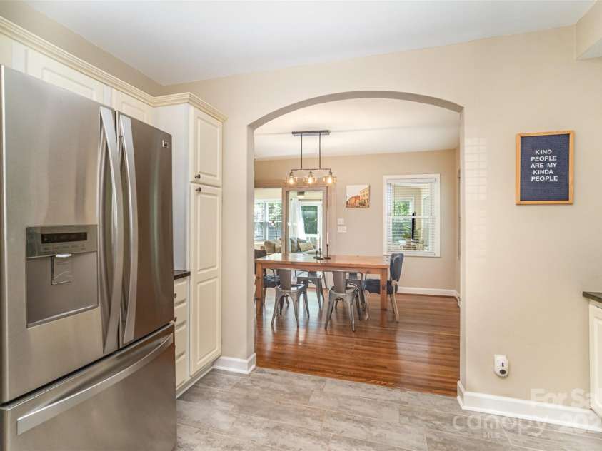 3529 Trent Street, Charlotte, NC 28209.  MLS# CAR4254262, YatesRealty ID 13382. 