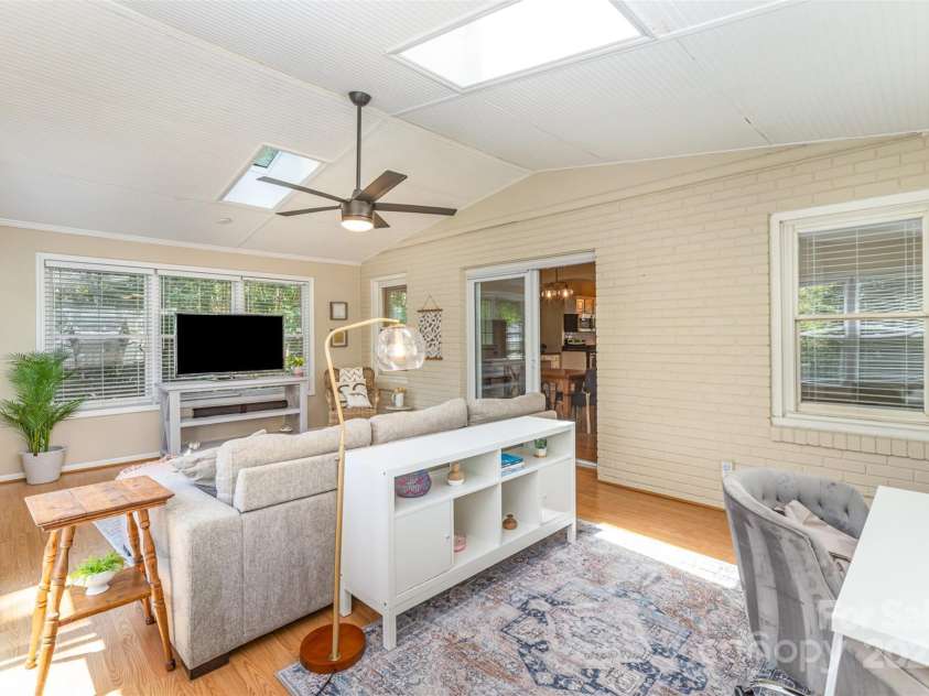 3529 Trent Street, Charlotte, NC 28209.  MLS# CAR4254262, YatesRealty ID 13382. 