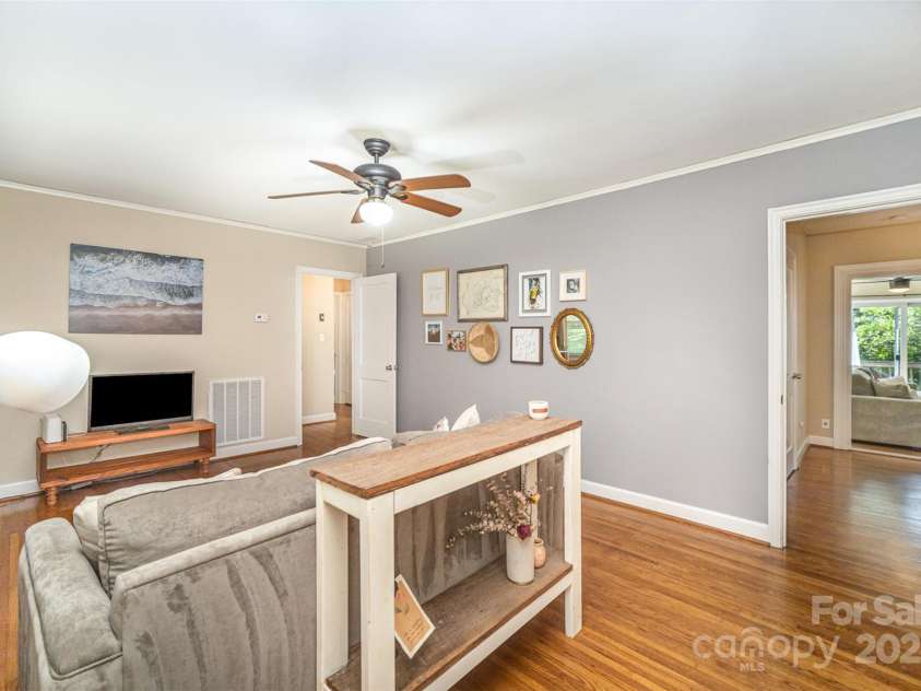 3529 Trent Street, Charlotte, NC 28209.  MLS# CAR4254262, YatesRealty ID 13382. 