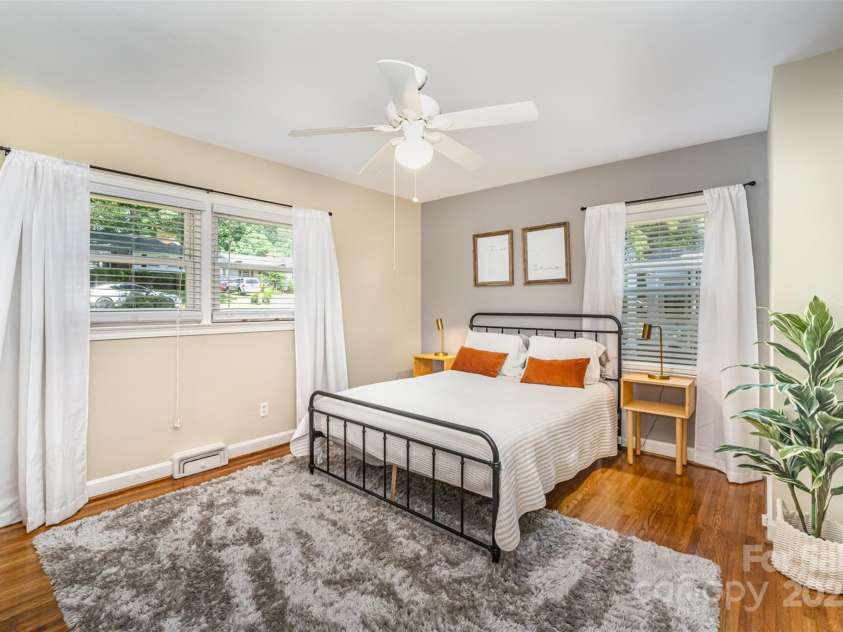 3529 Trent Street, Charlotte, NC 28209.  MLS# CAR4254262, YatesRealty ID 13382. 