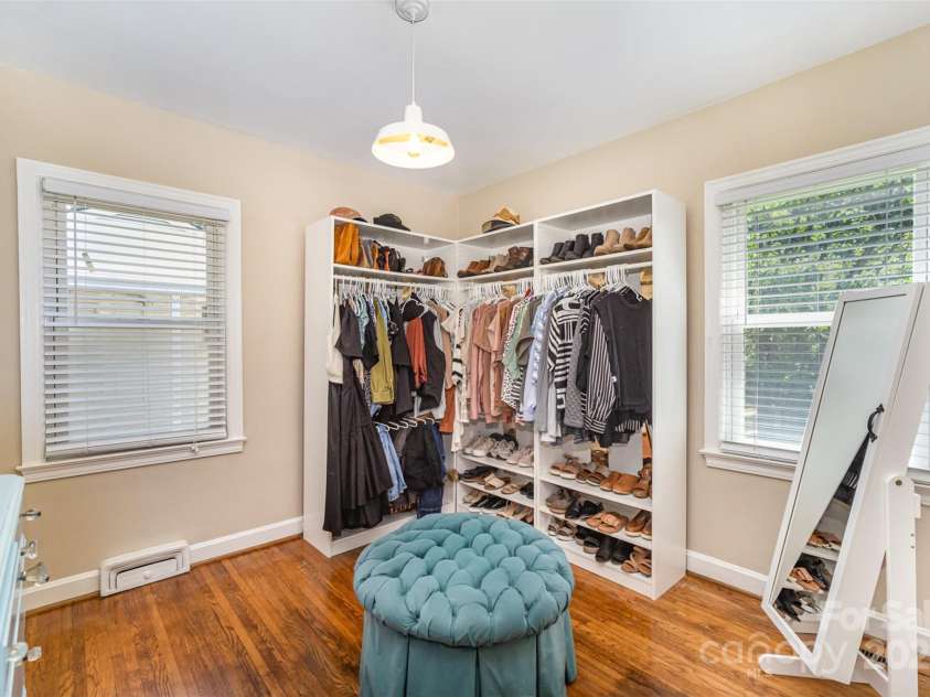 3529 Trent Street, Charlotte, NC 28209.  MLS# CAR4254262, YatesRealty ID 13382. 