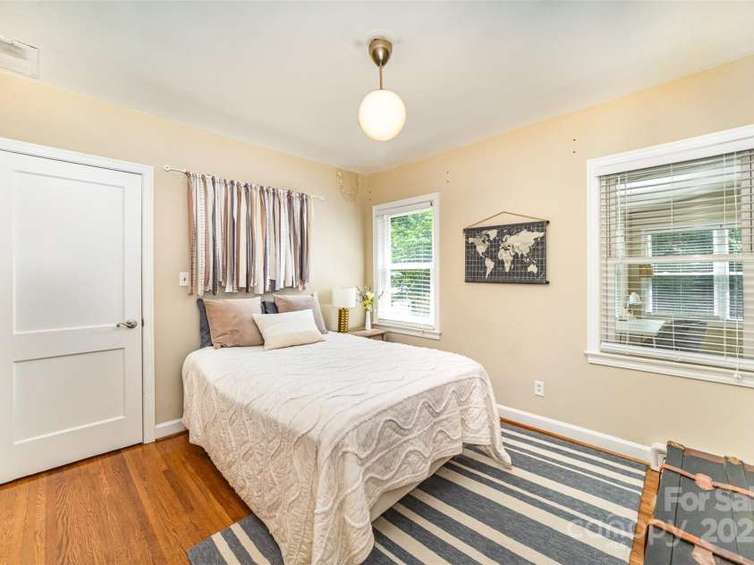 3529 Trent Street, Charlotte, NC 28209.  MLS# CAR4254262, YatesRealty ID 13382. 