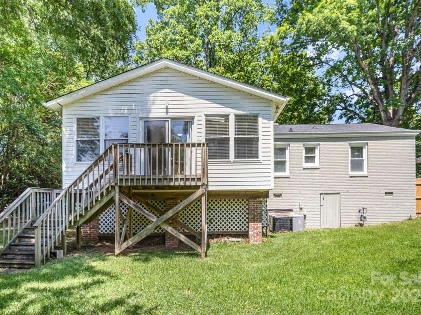 3529 Trent Street, Charlotte, NC 28209.  MLS# CAR4254262, YatesRealty ID 13382. 