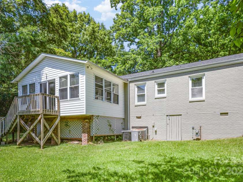 3529 Trent Street, Charlotte, NC 28209.  MLS# CAR4254262, YatesRealty ID 13382. 