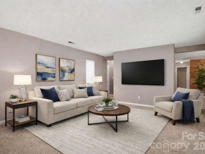 6107 Bent Tree Court, Charlotte, NC 28212.  MLS# CAR4352141, YatesRealty ID 13382. 