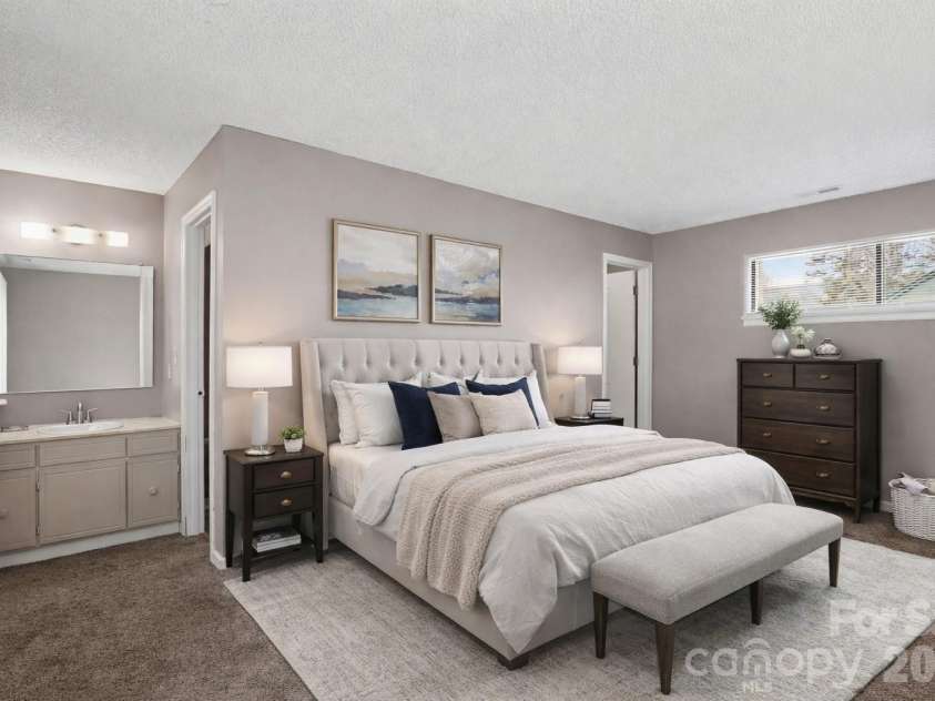 6107 Bent Tree Court, Charlotte, NC 28212.  MLS# CAR4352141, YatesRealty ID 13382. 